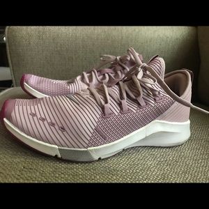 Nike Air Zoom elevate shoes